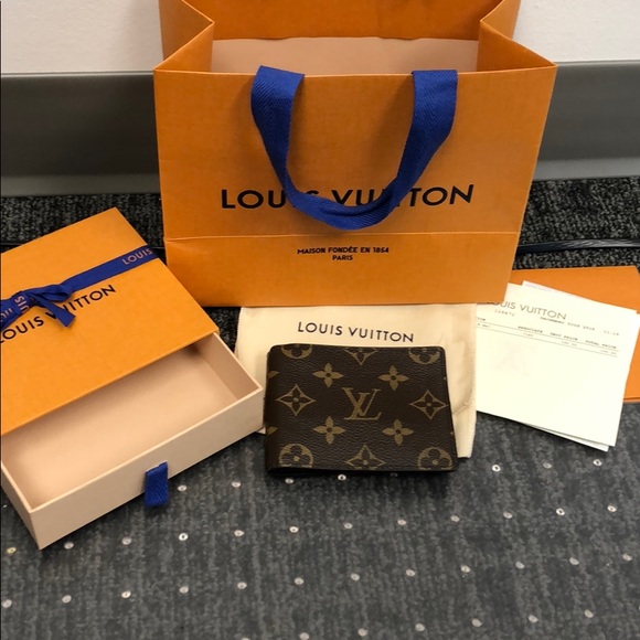 Louis Vuitton Other - Louis Vuitton’s bi-fold wallet